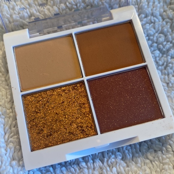 F.A.R.A.H Beauty Eyeshadow Quad in Sunkissed Bronze - Picture 4 of 5